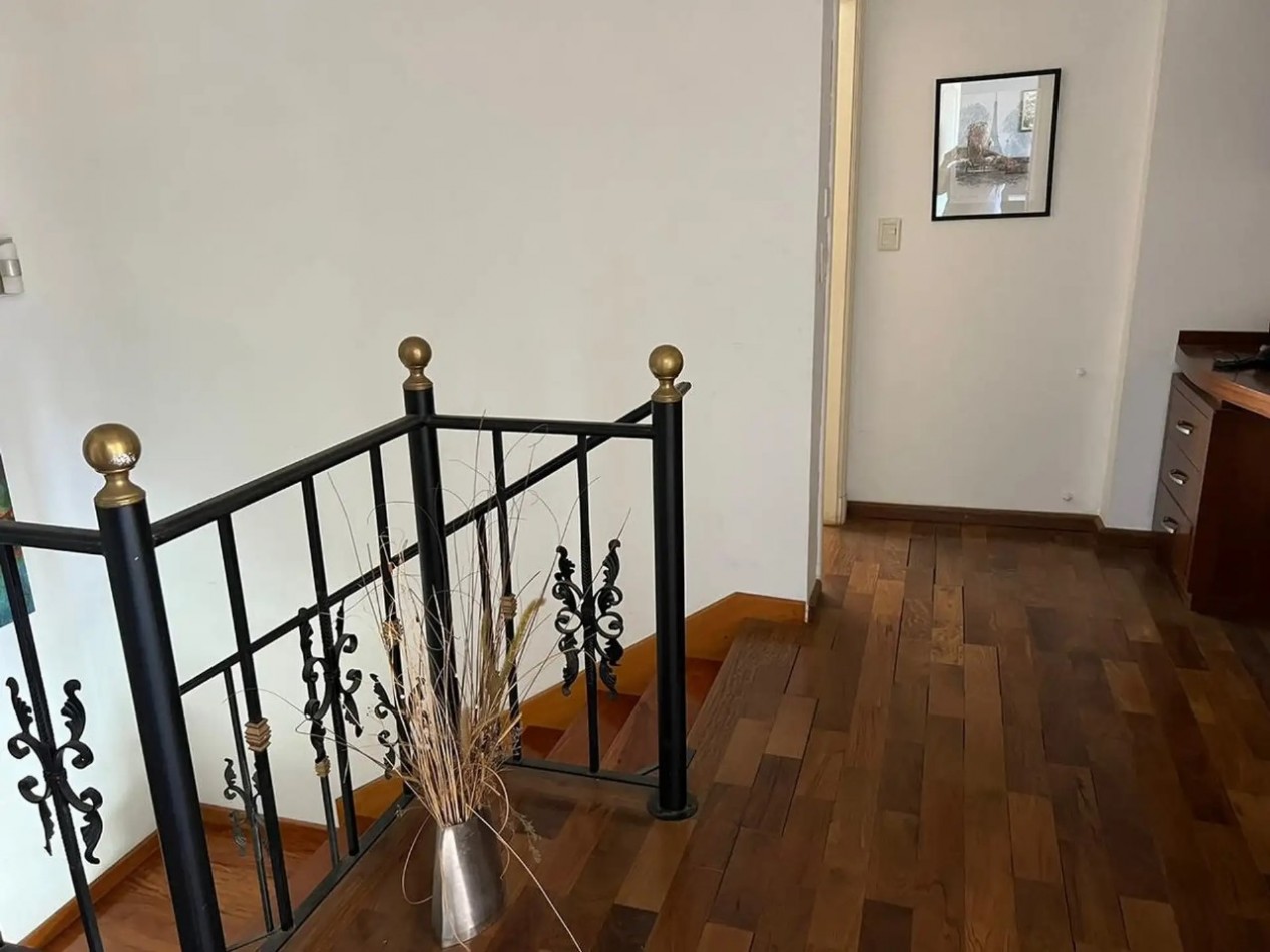 Imperdible casa 5 ambientes amoblada en Altos de Husdon I