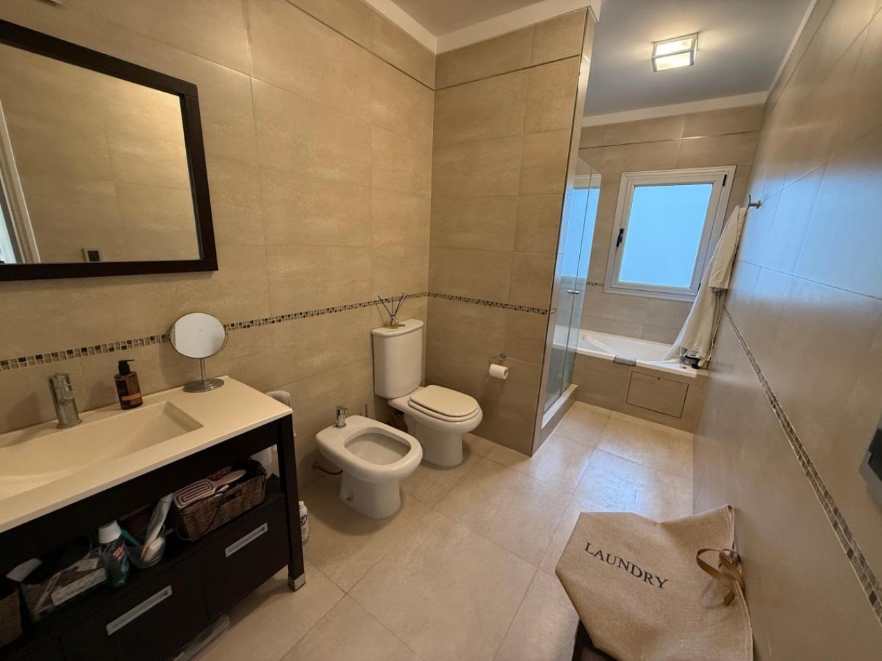 Casa  con piscina 5 ambientes en Altos de Hudson I 