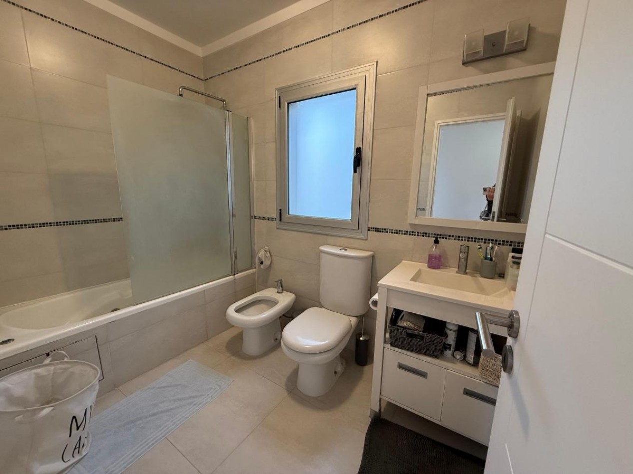 Casa  con piscina 5 ambientes en Altos de Hudson I 