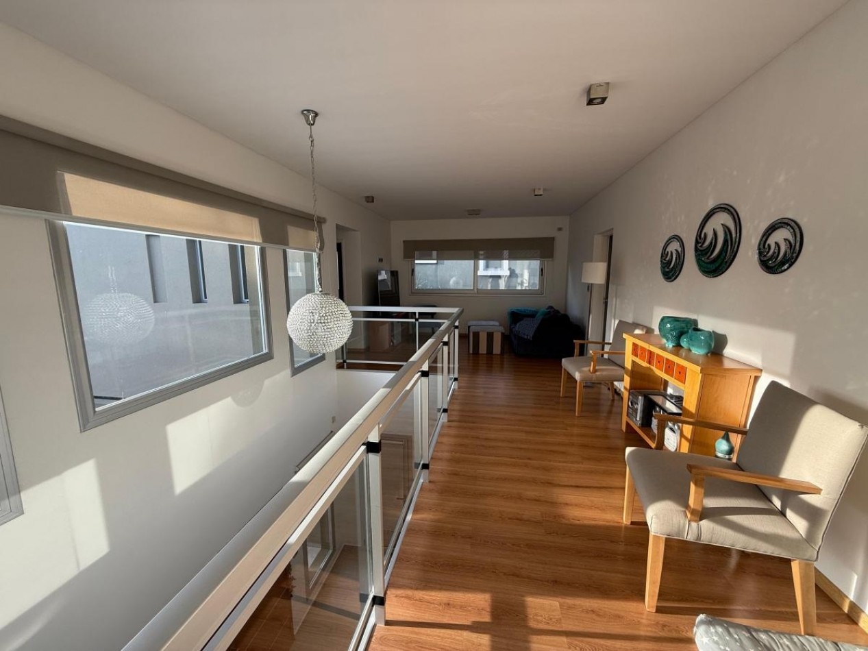 Casa  con piscina 5 ambientes en Altos de Hudson I 