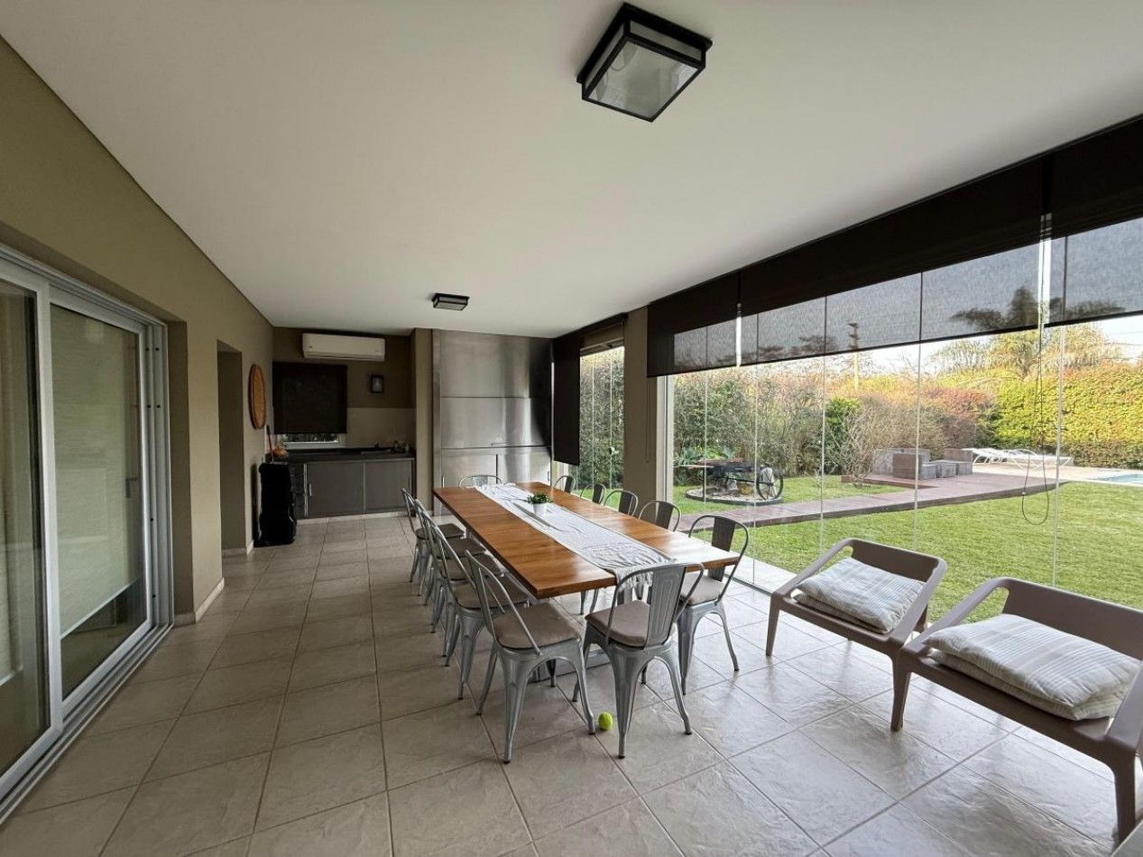 Casa  con piscina 5 ambientes en Altos de Hudson I 