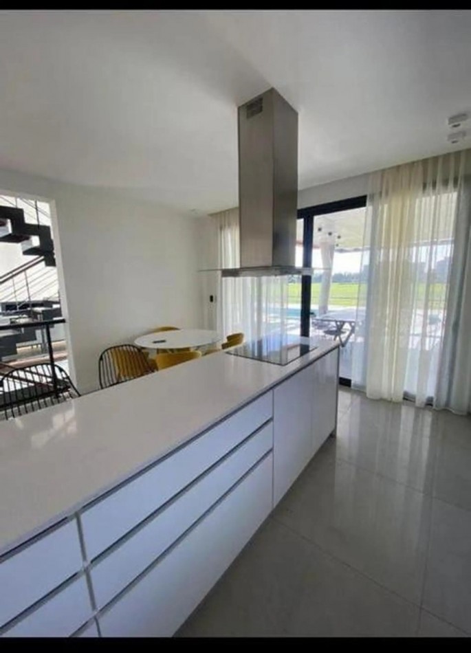 Casa en venta 5 ambientes Greenville Polo & Resort