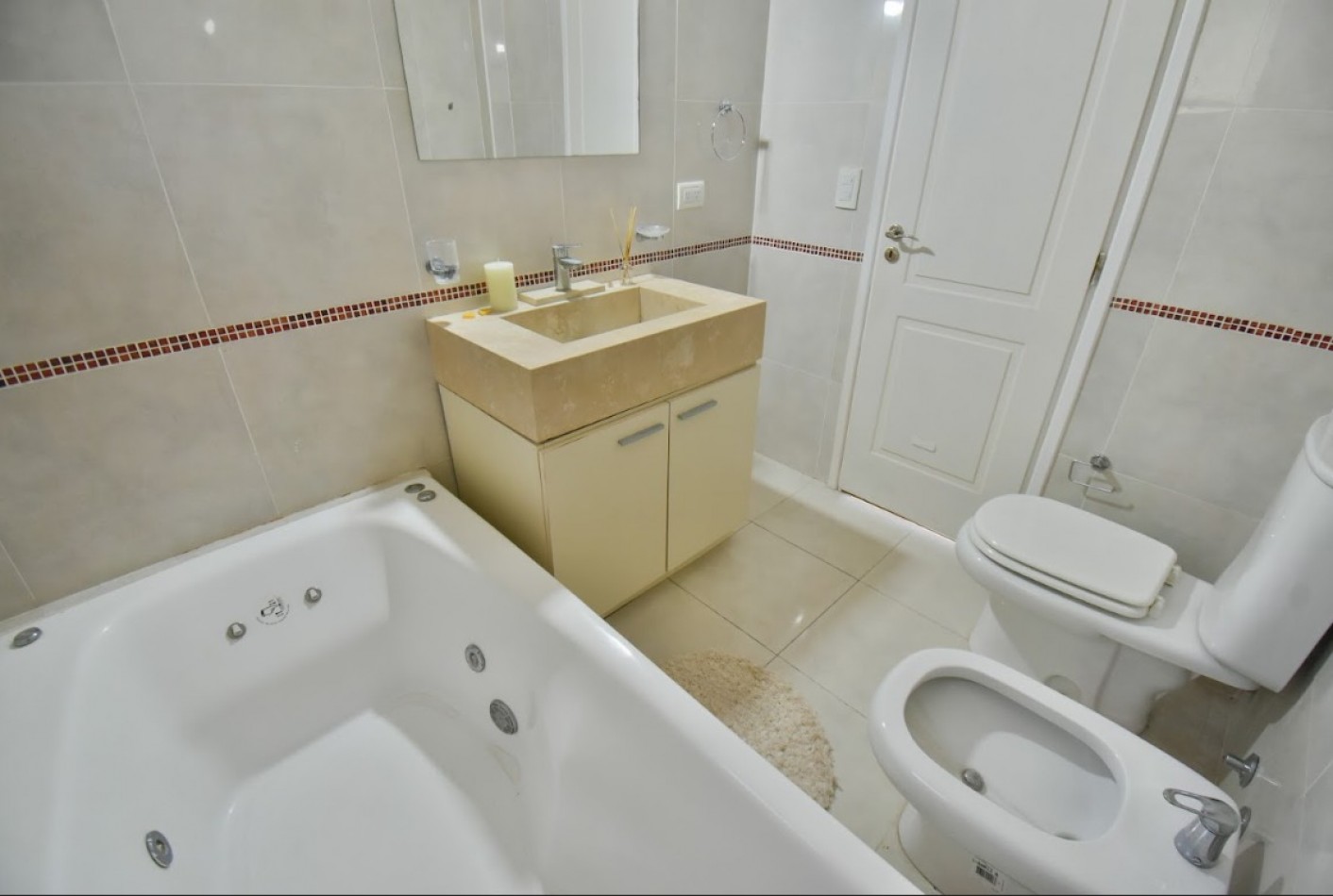 Casa en venta 5 ambientes en Fincas de Hudson