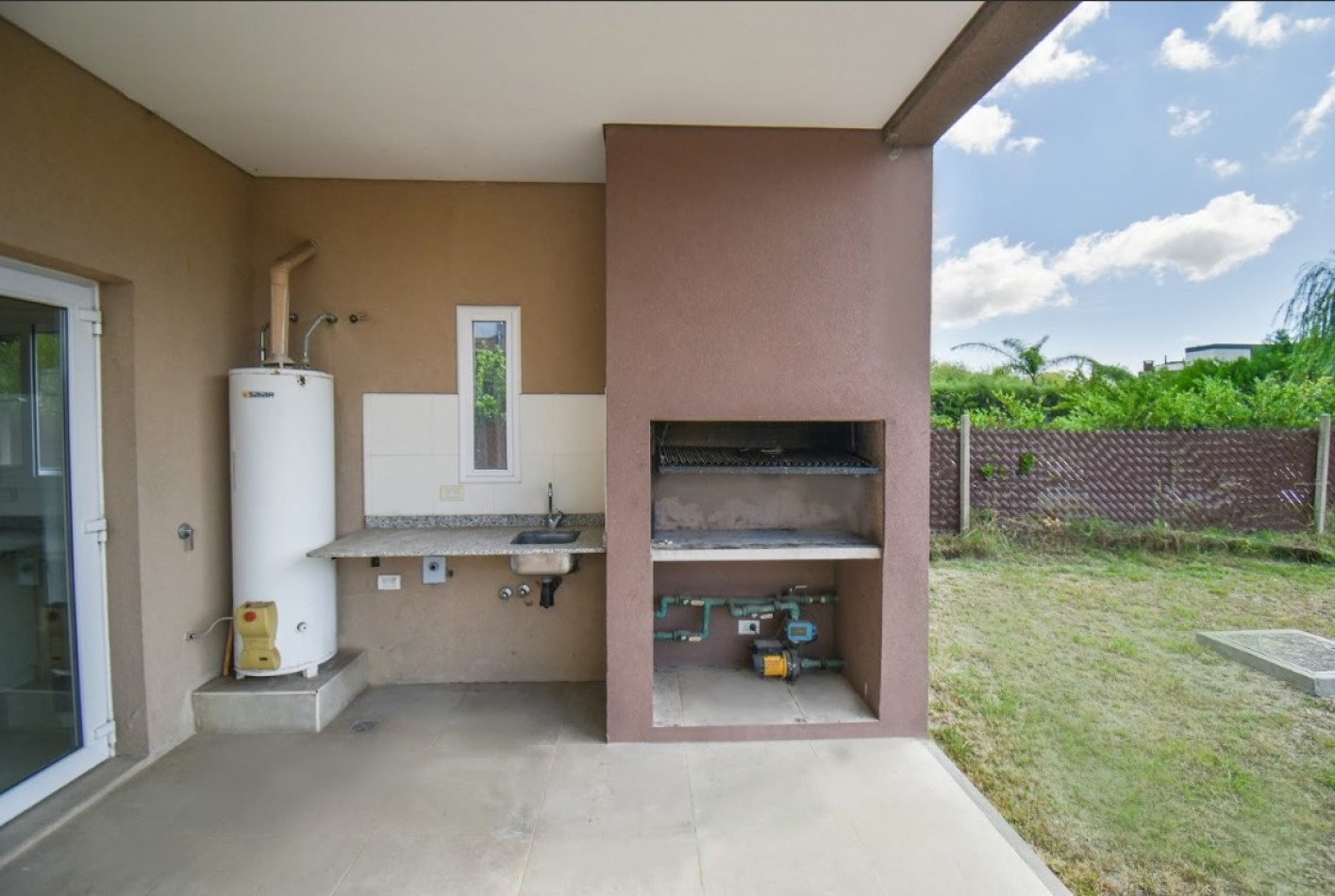 Casa en venta 5 ambientes en Fincas de Hudson