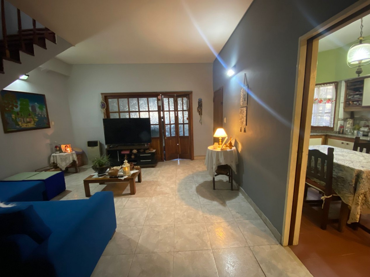 Casa en venta 5 ambientes - Ortiz campo - Quilmes centro