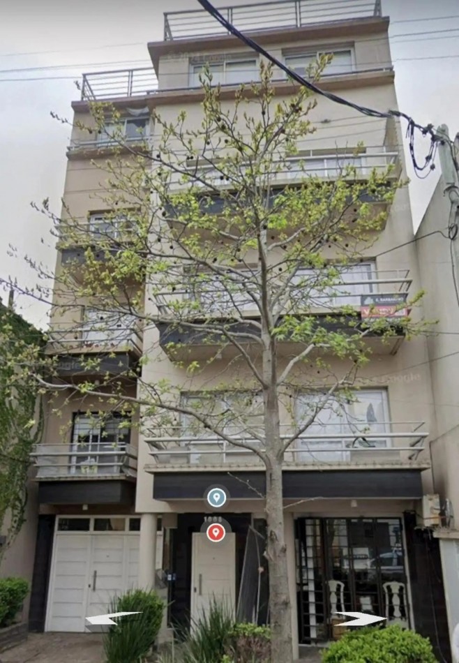 Departamento 2 ambientes en Quilmes Centro con patio ¡APTO PROFESIONAL/COMERCIAL!