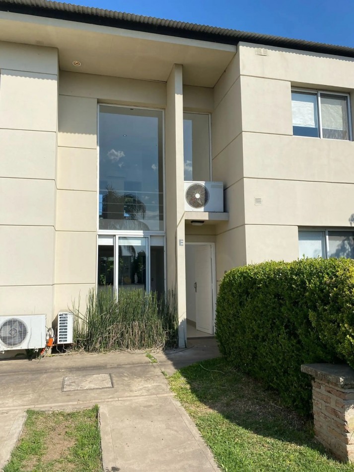 Loft en alquiler anual 2 ambientes en Altos de Hudson II