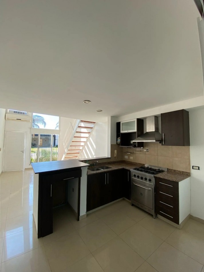 Loft en alquiler anual 2 ambientes en Altos de Hudson II