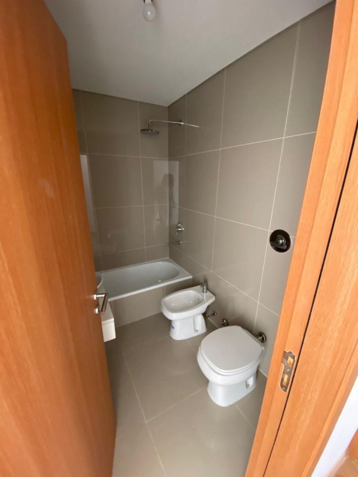 ¡Oportunidad! EDIFICIO MD - 2 ambientes en venta Berazategui