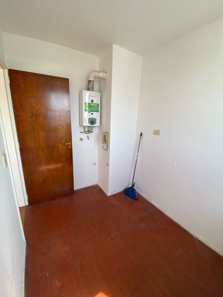 Departamento 2 ambientes en alquiler en Quilmes Centro 