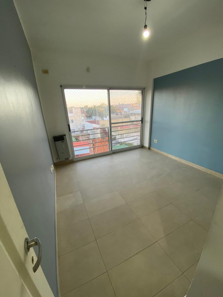 ¡Imperdible 3 ambientes a minutos del centro de Berazategui!