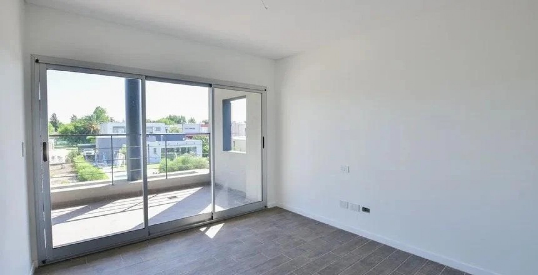 Casa en Venta 4 ambientes - Las Golondrinas - Countries y Barrios cerrados en Berazategu