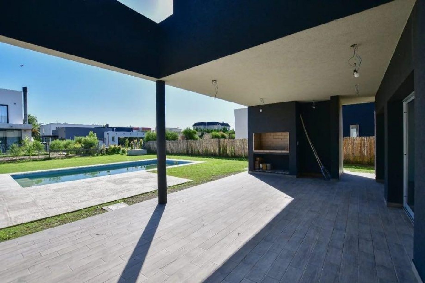 Casa en Venta 4 ambientes - Las Golondrinas - Countries y Barrios cerrados en Berazategu