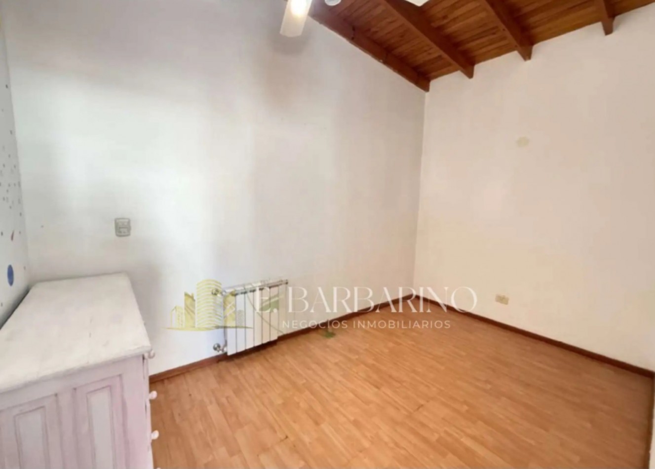Casa 5 ambientes con piscina en venta en Quilmes Centro