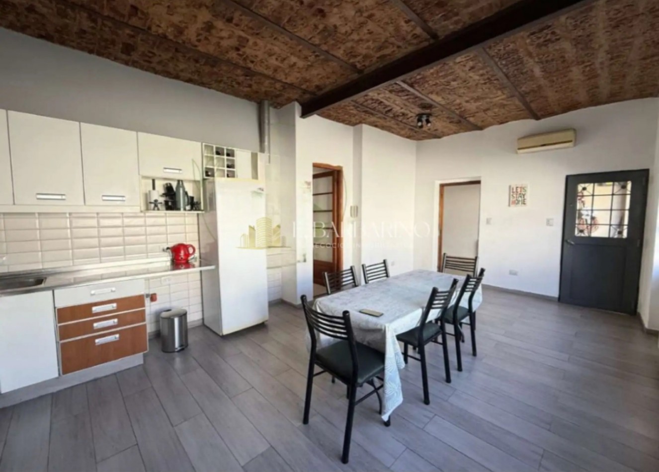 Casa 5 ambientes con piscina en venta en Quilmes Centro