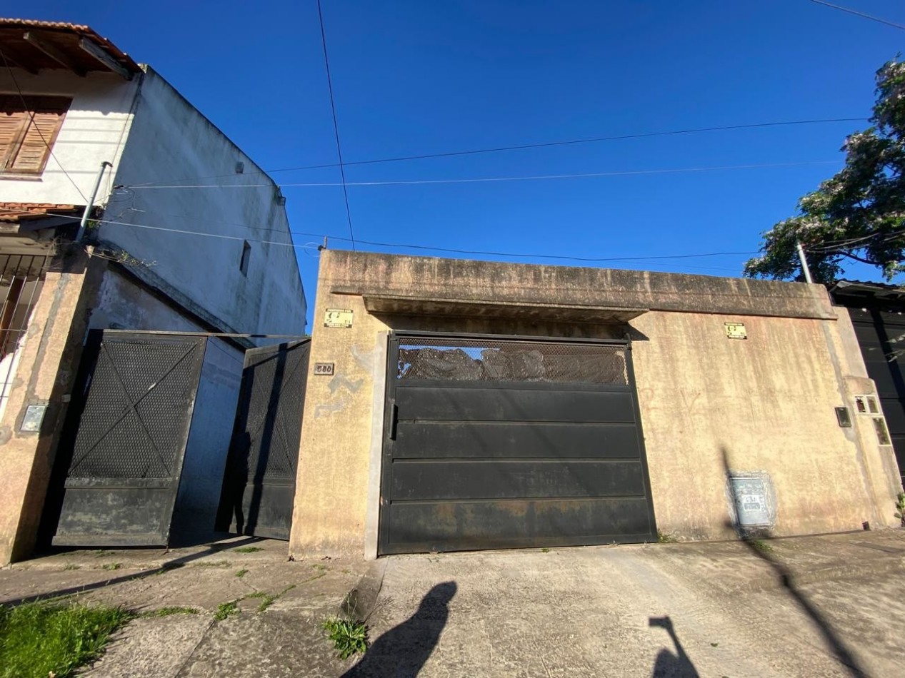 Propiedad de 350 m2 con multiples posibilidades de desarrollo