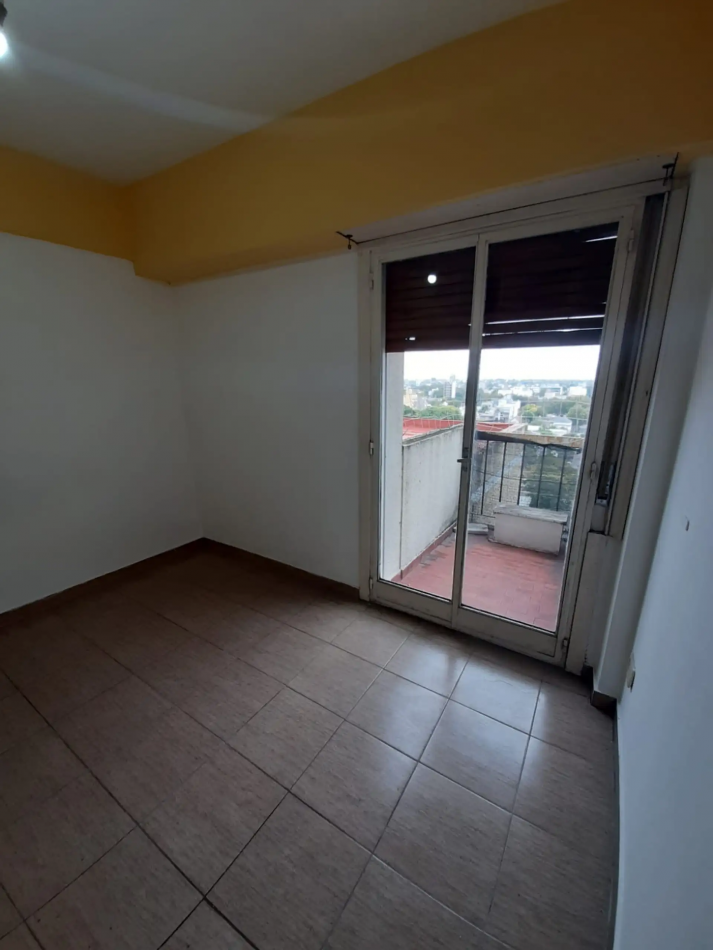 DEPARTAMENTO TRES AMBIENTES EN QUILMES CENTRO