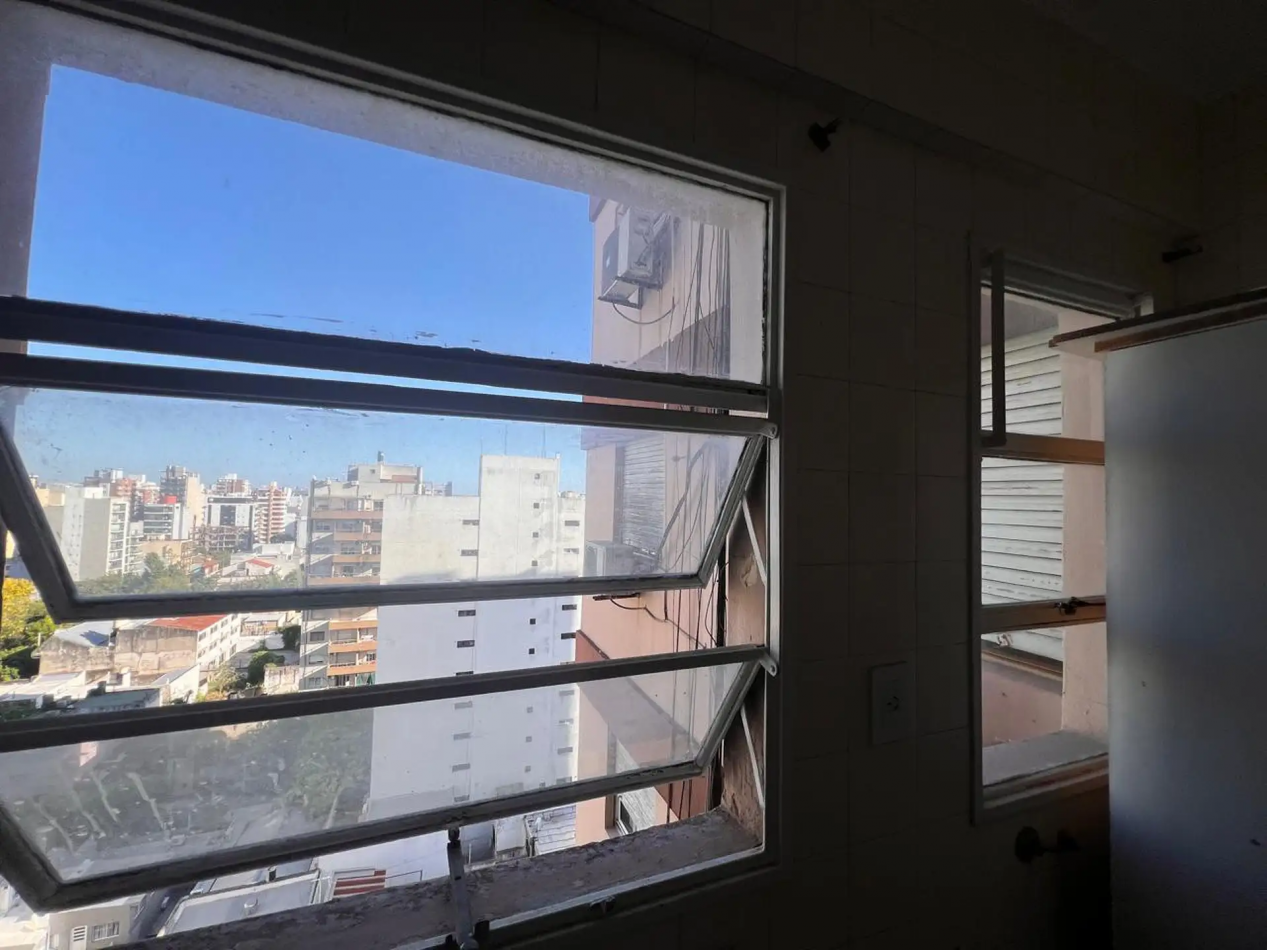 DEPARTAMENTO TRES AMBIENTES EN QUILMES CENTRO