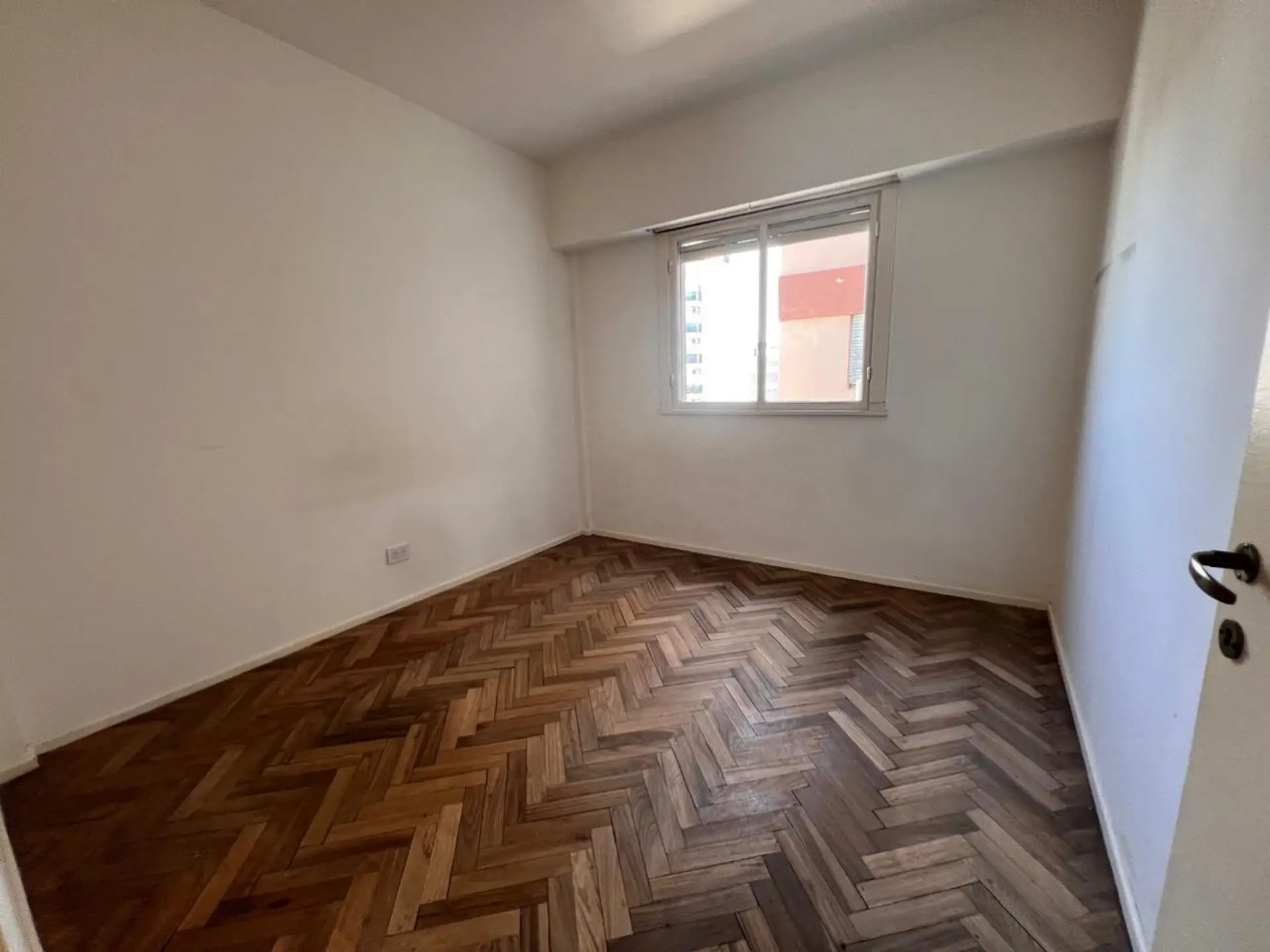 DEPARTAMENTO TRES AMBIENTES EN QUILMES CENTRO