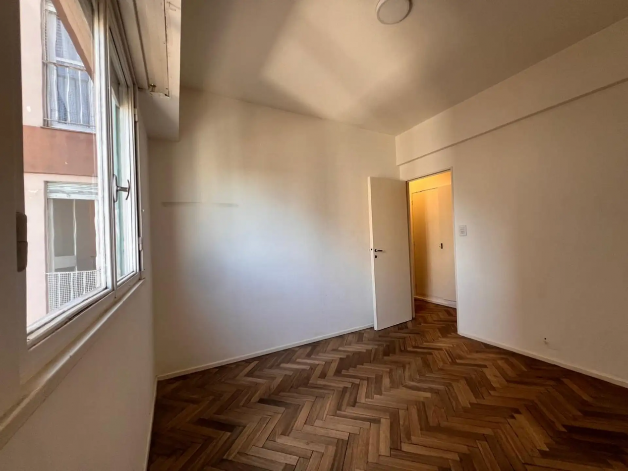 DEPARTAMENTO TRES AMBIENTES EN QUILMES CENTRO