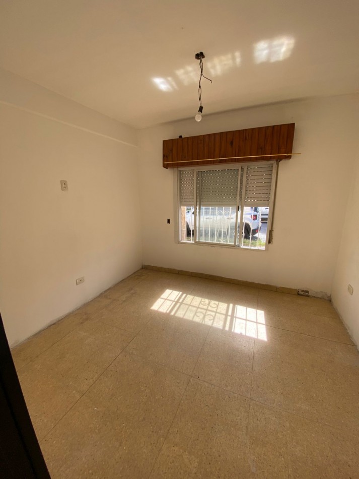 CASA TRES AMBIENTES EN QUILMES OESTE