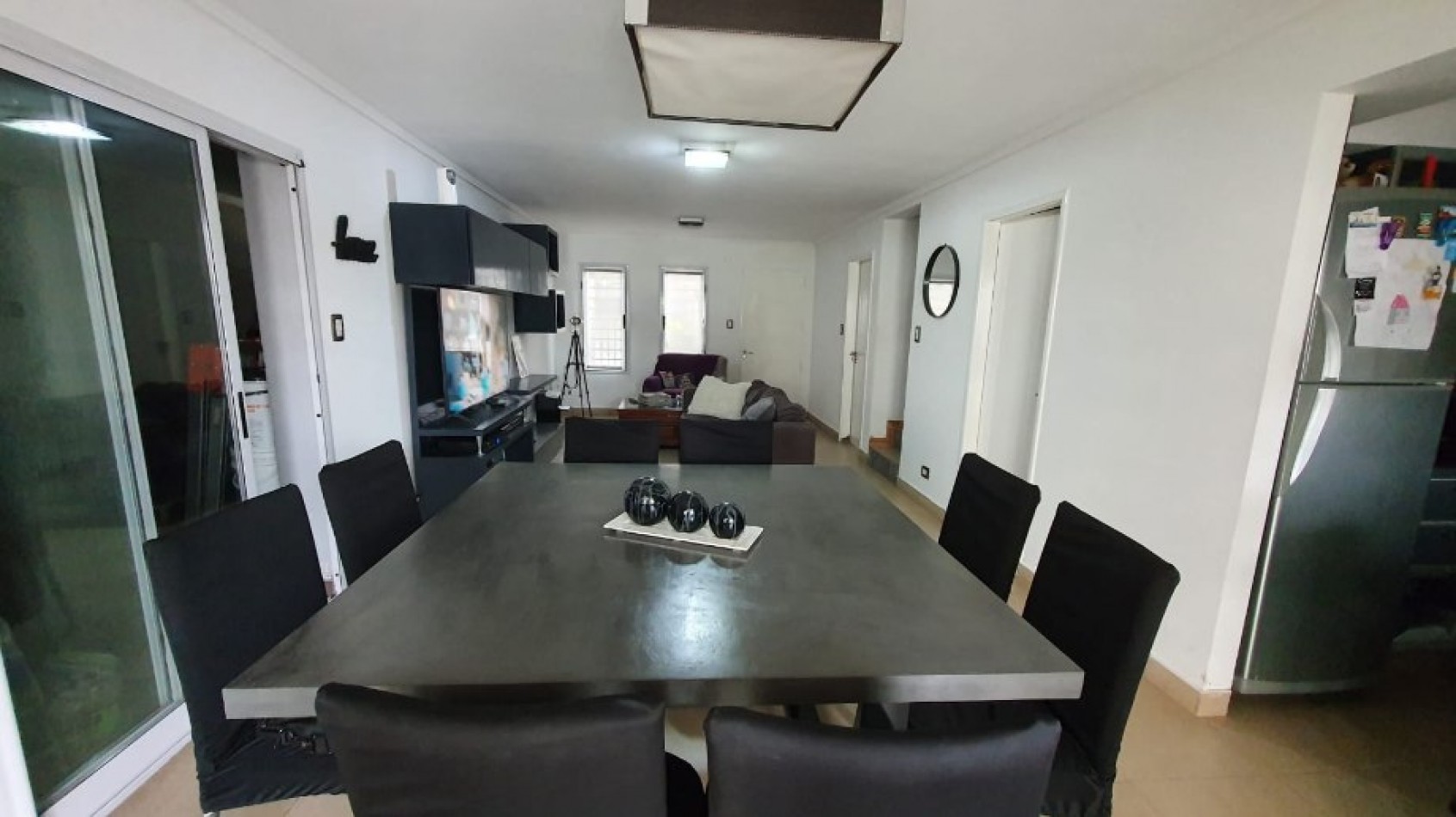 CASA 4 AMBIENTES CON PISCINA EN VENTA EN QUILMES OESTE - ¡APTO CREDITO! 