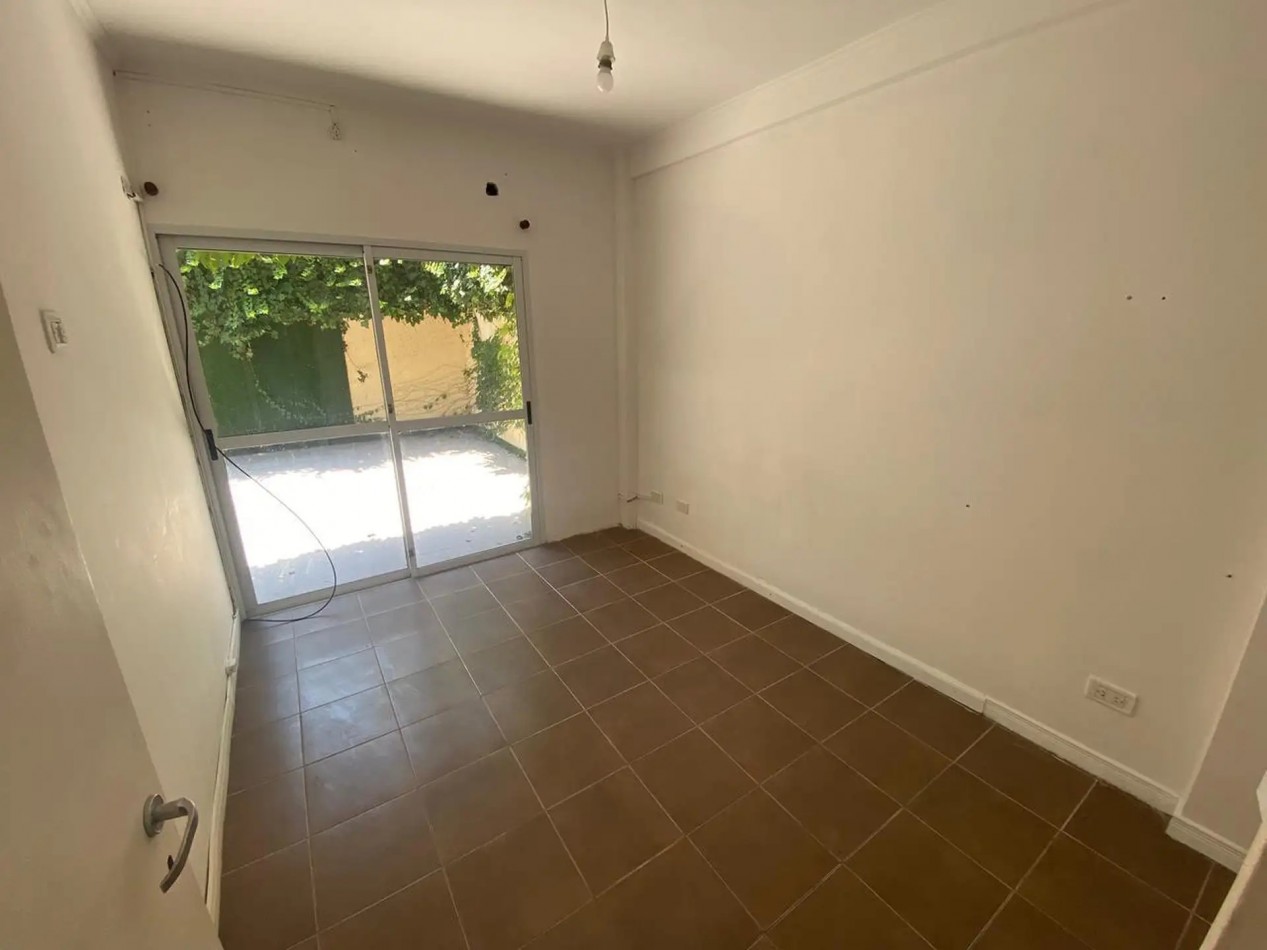 DEPARTAMENTO DOS AMBIENTES CON PATIO PROPIO EN QUILMES CENTRO