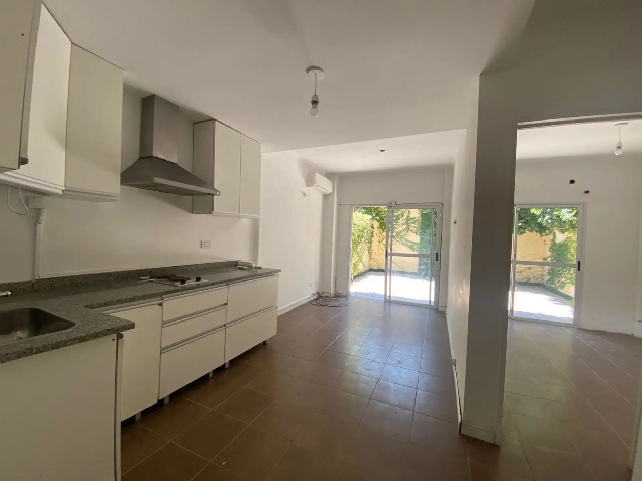 DEPARTAMENTO DOS AMBIENTES CON PATIO PROPIO EN QUILMES CENTRO
