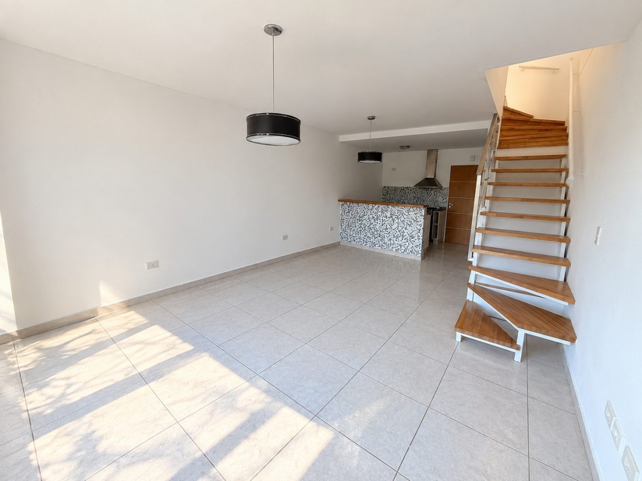¡OPORTUNIDAD! Moderno departamento tipo loft en Altos de Hudson II