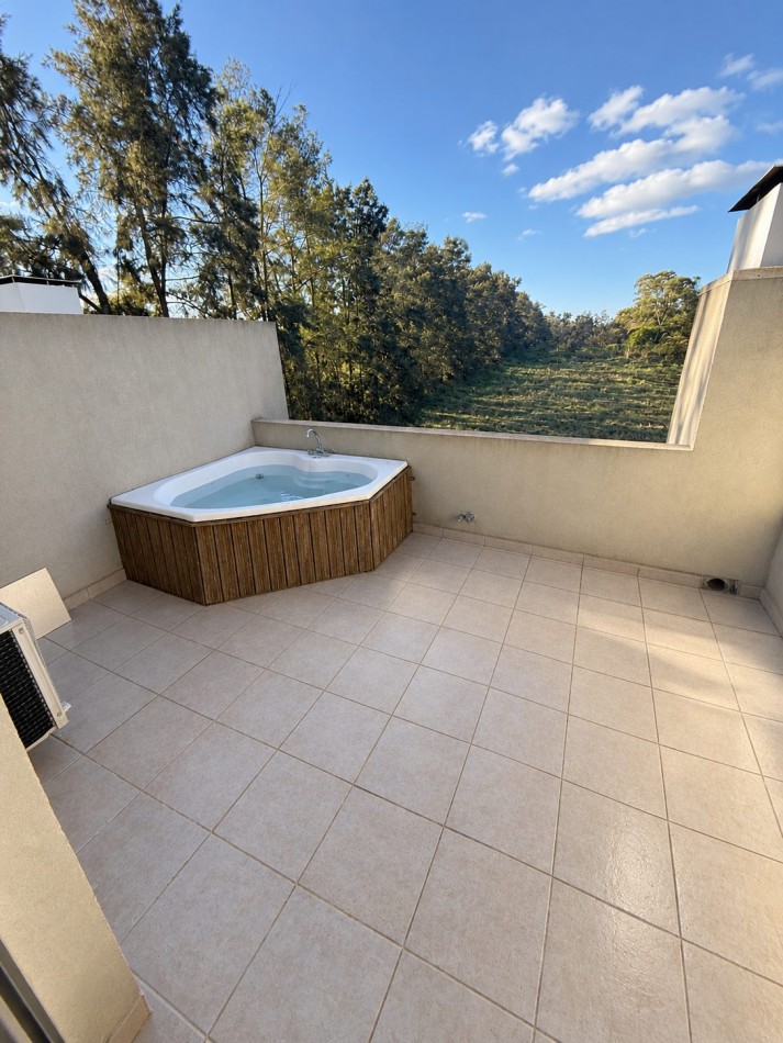 ¡OPORTUNIDAD! Moderno departamento tipo loft en Altos de Hudson II