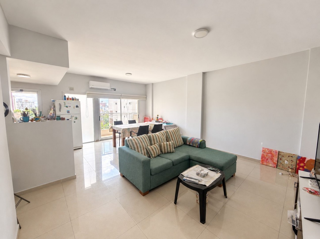 Semipiso 3 Ambientes en Venta con Cochera en El Centro de Quilmes - ¡Impecable!