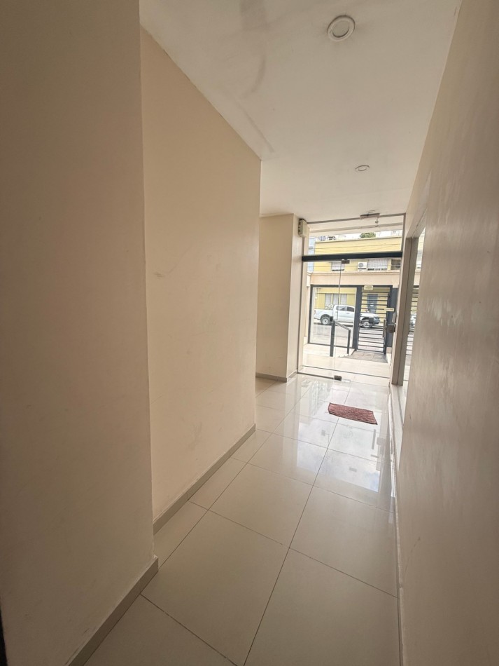 Semipiso 3 Ambientes en Venta con Cochera en El Centro de Quilmes - ¡Impecable!
